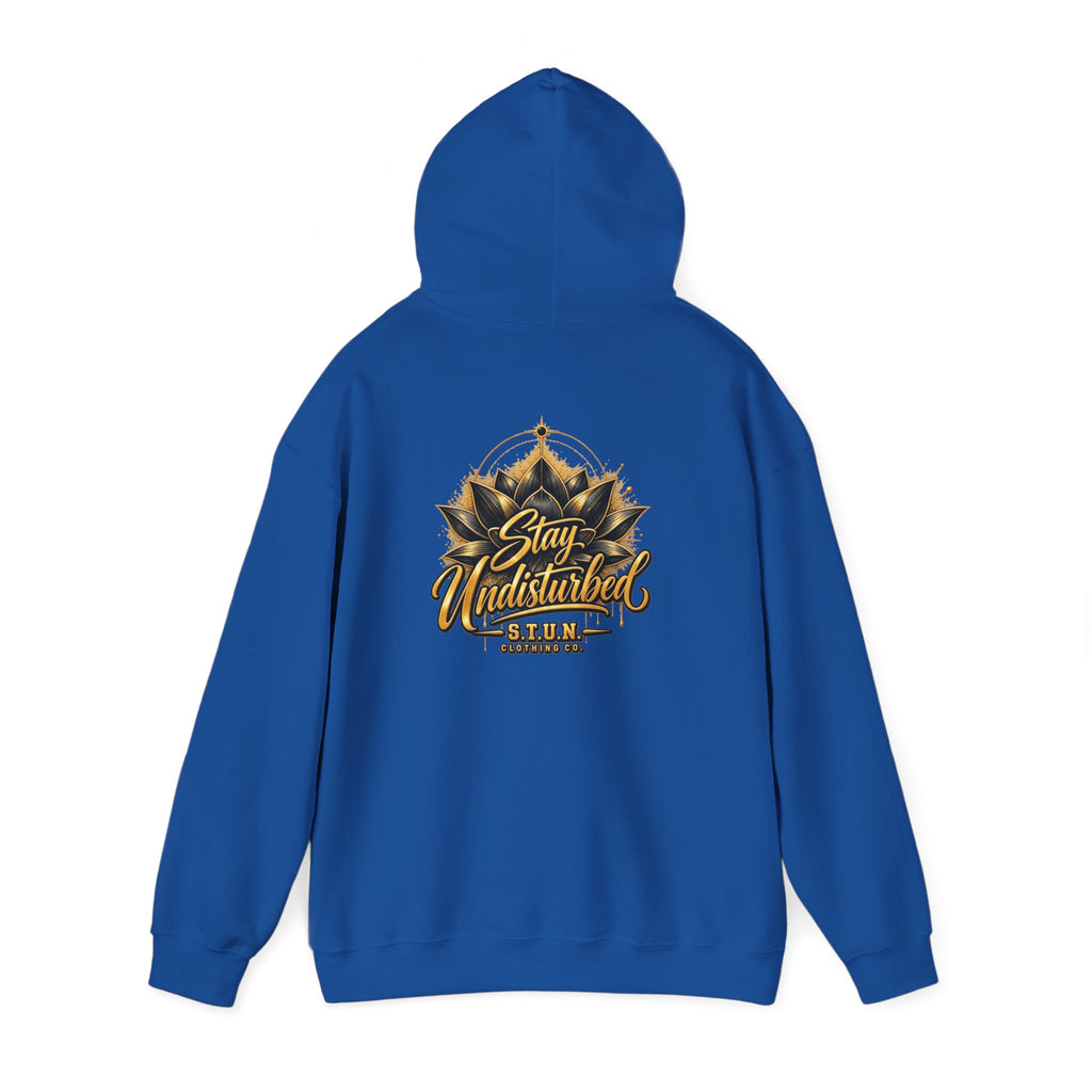 "Stay Undisturbed" Hoodie, Unisex — Minimalistischer Script-Pullover im Relaxed-Fit